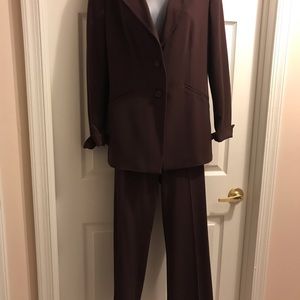 Brown size 6 Sharagano Attelier pant suit.